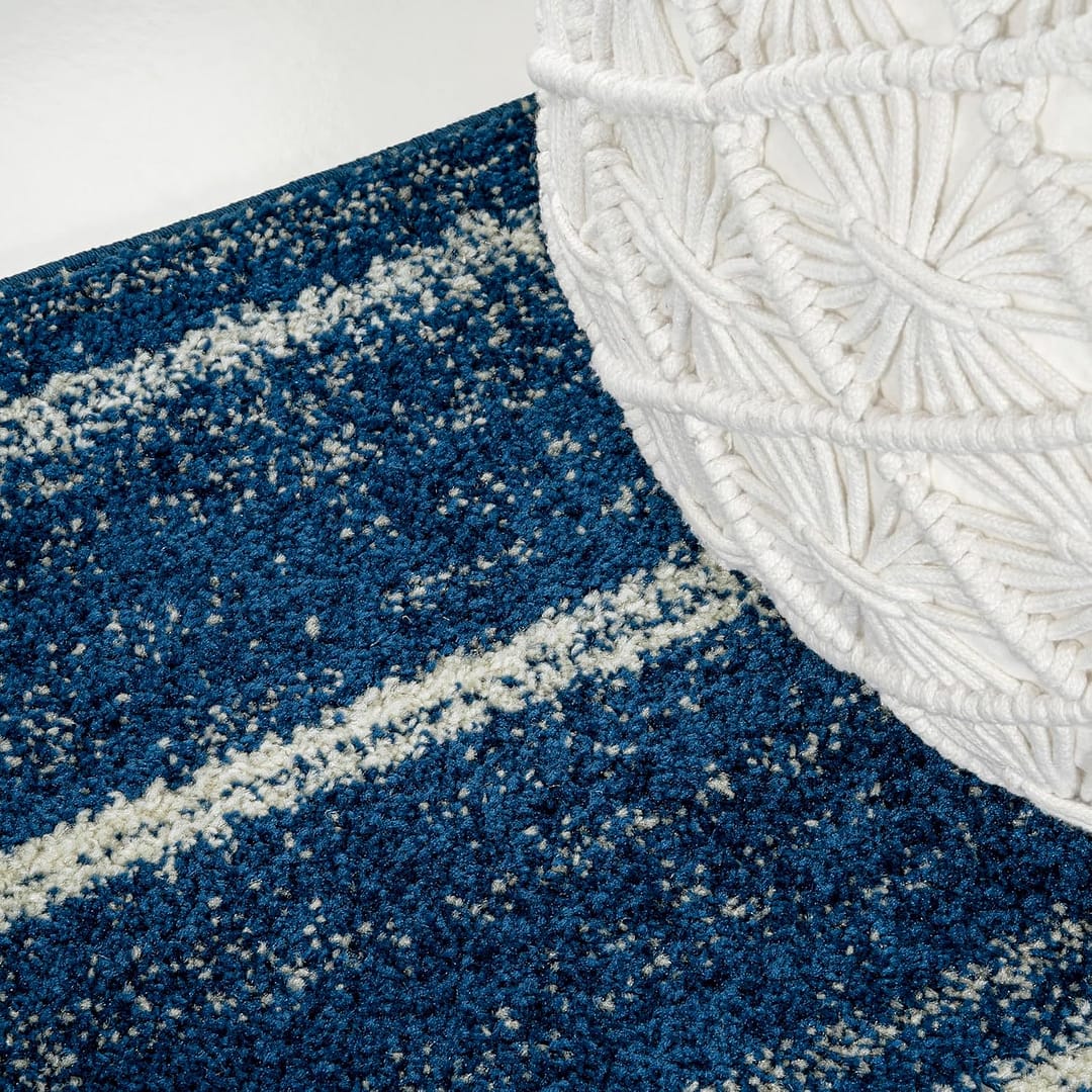 JONATHAN Y MOH201C-5 Williamsburg Minimalist Stripe Area Rug, Contemporary, Modern, Bohemian, Scandinavian, Rustic for Living Room, Dining Room, Bedroom, Kitchen, Navy/Cream, 5 X 8
